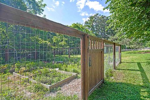 Tiny photo for 14400 Browning Road, Evansville, IN 47725 (MLS # 202618658)