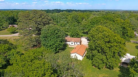 Tiny photo for 14400 Browning Road, Evansville, IN 47725 (MLS # 202618658)