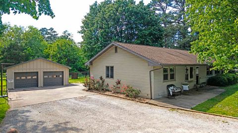 Tiny photo for 14400 Browning Road, Evansville, IN 47725 (MLS # 202618658)