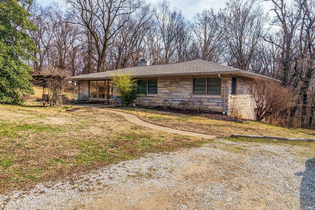 Photo of 2308 Scheips Lane, Evansville, IN 47720 (MLS # 202607160)
