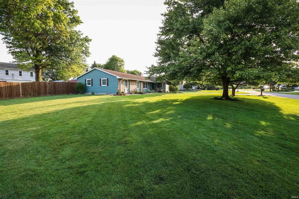 Photo of 17334 Lee Lane, Harlan, IN 46743 (MLS # 202634525)