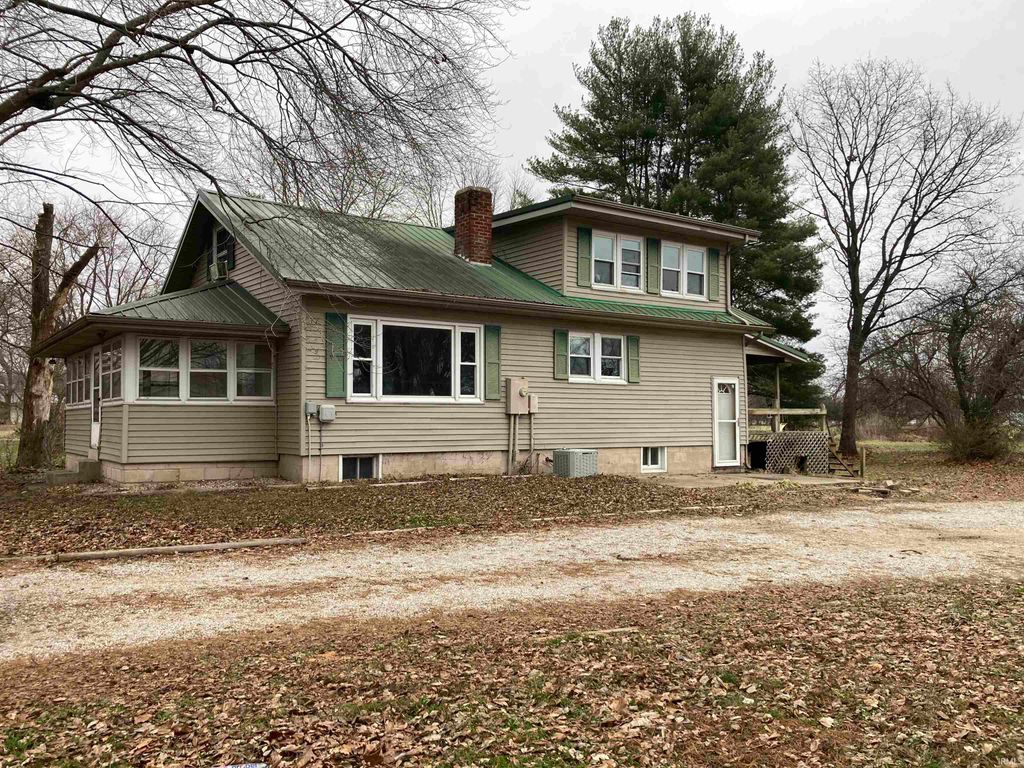 Photo of 151 N Whitelock Avenue, Petersburg, IN 47567 (MLS # 202548859)
