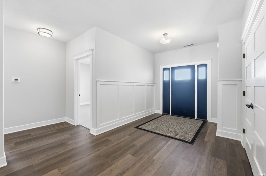 Photo of 13335 Passerine Boulevard, Fort Wayne, IN 46845 (MLS # 202614514)