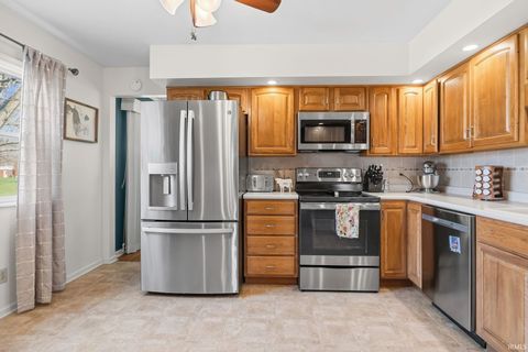 Tiny photo for 556 Jonathan Way Way, Lafayette, IN 47905 (MLS # 202610427)