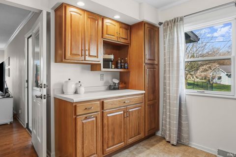 Tiny photo for 556 Jonathan Way Way, Lafayette, IN 47905 (MLS # 202610427)