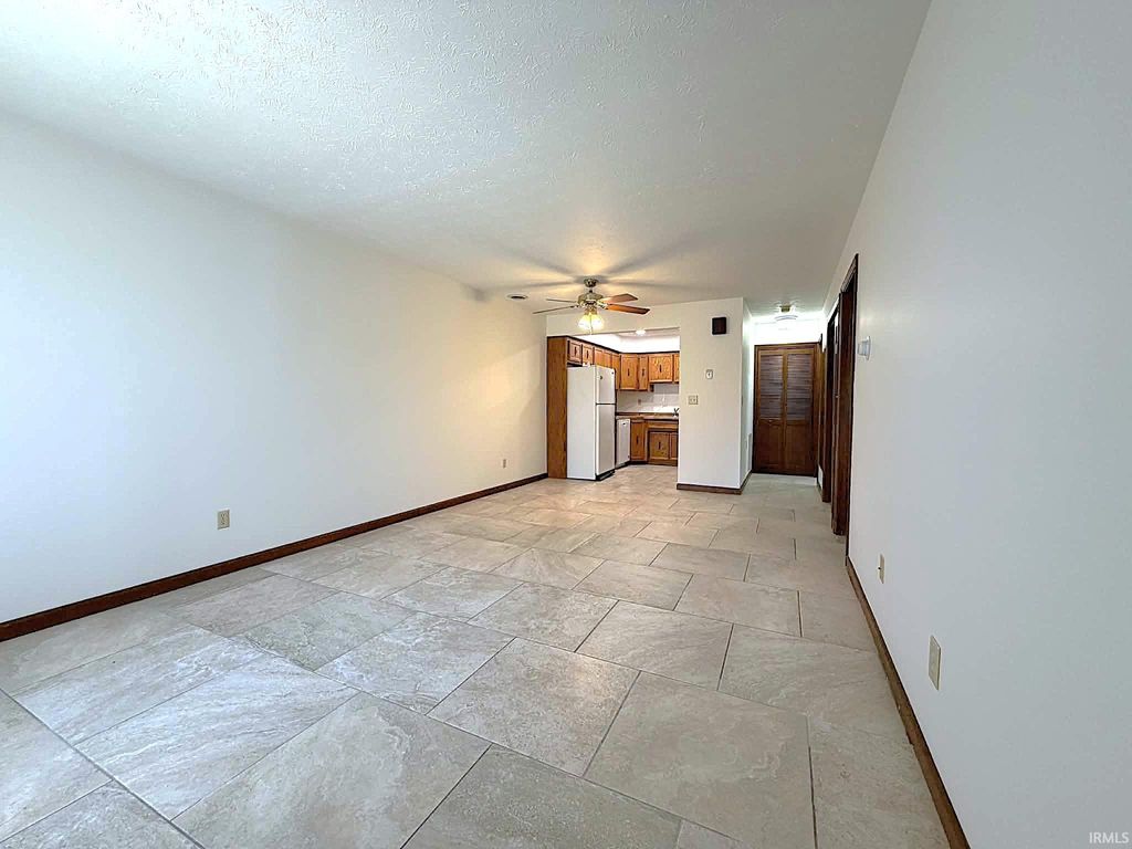 Photo of 822 Woodlawn Avenue #D, Monticello, IN 47960 (MLS # 202621014)