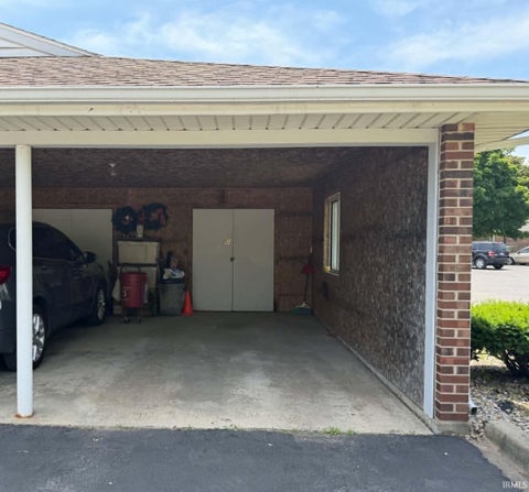 Tiny photo for 822 Woodlawn Avenue #D, Monticello, IN 47960 (MLS # 202621014)