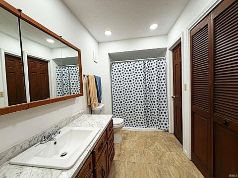 Tiny photo for 822 Woodlawn Avenue #D, Monticello, IN 47960 (MLS # 202621014)