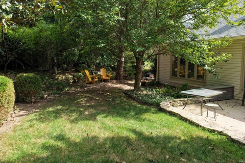 Tiny photo for 9119 S Front Nine Dr DR, Bloomington, IN 47401 (MLS # 202638686)