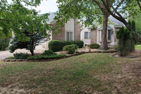 Photo of 9119 S Front Nine Dr DR, Bloomington, IN 47401 (MLS # 202638686)