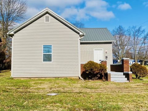 Photo of 1212 E Walnut Street, Boonville, IN 47601 (MLS # 202601072)