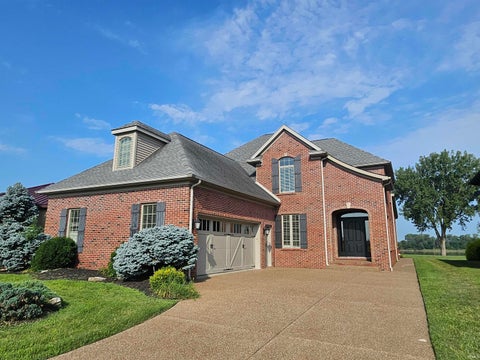 Photo of 1709 Riverview Court, Evansville, IN 47713 (MLS # 202626633)