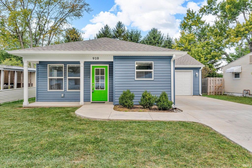 Photo of 910 Greenwich Road, Lafayette, IN 47905 (MLS # 202537419)
