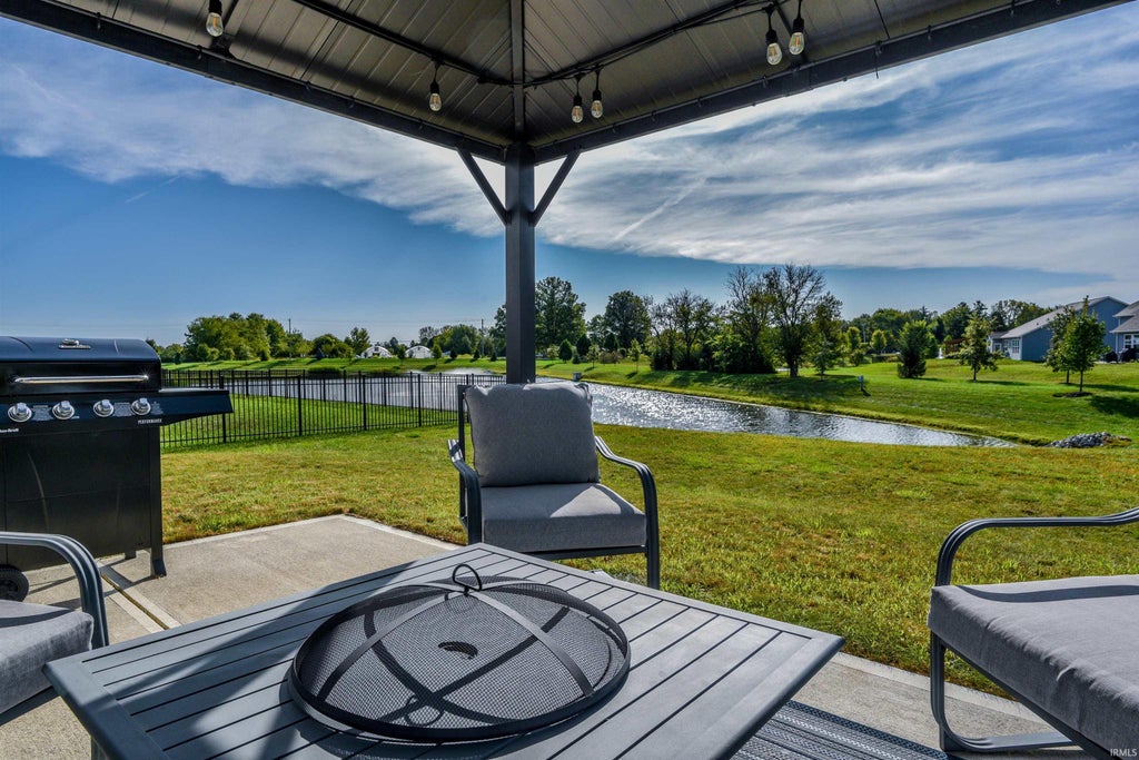 Photo of 6759 Sable Point Drive, Brownsburg, IN 46112 (MLS # 202639984)
