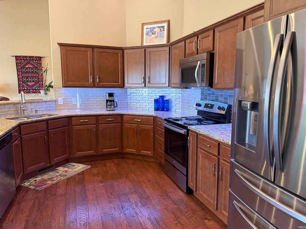 Photo of 4265 S Mallard Court, Bloomington, IN 47403 (MLS # 202606421)