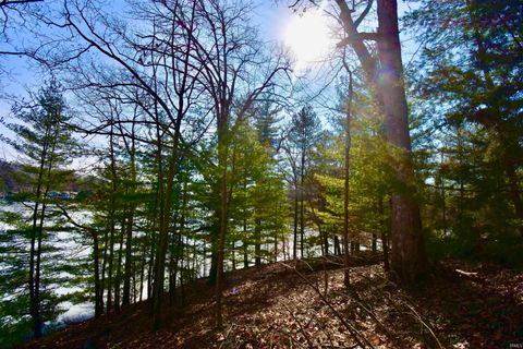 Photo of 18-19 Halibut Drive, Nineveh, IN 46164 (MLS # 202604743)