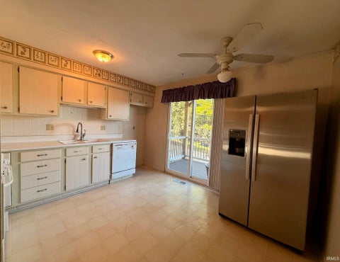 Tiny photo for 908 N 21st Street #3, Lafayette, IN 47904 (MLS # 202634711)