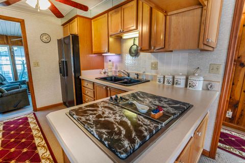 Tiny photo for 5785 E Golden Hills Drive, Monticello, IN 47960 (MLS # 202611345)