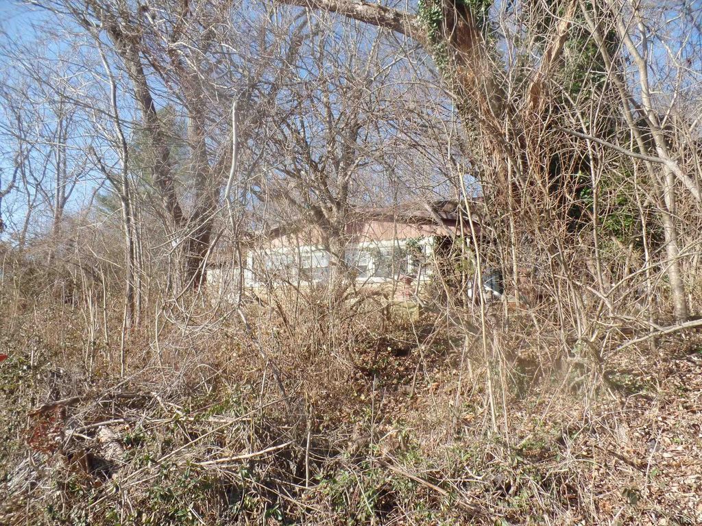 Photo of 1997 N Cold Springs Road, Bloomfield, IN 47424 (MLS # 202602996)