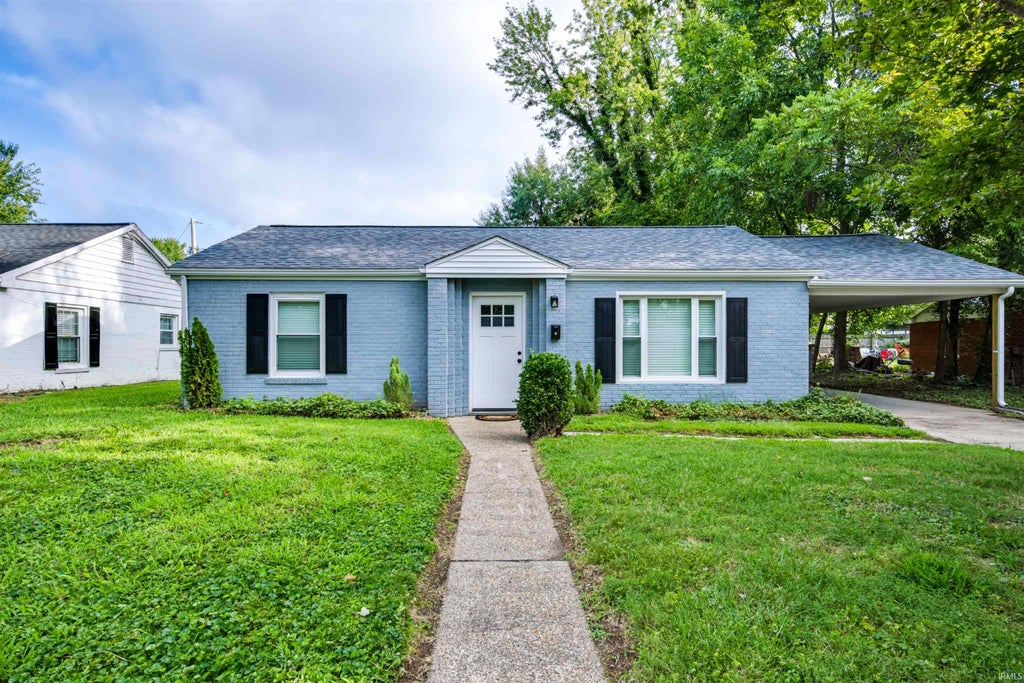 Photo of 2208 E Michigan Street, Evansville, IN 47711 (MLS # 202634529)