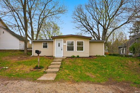 Photo of 1720 Canfield Street, Huntington, IN 46750 (MLS # 202612826)