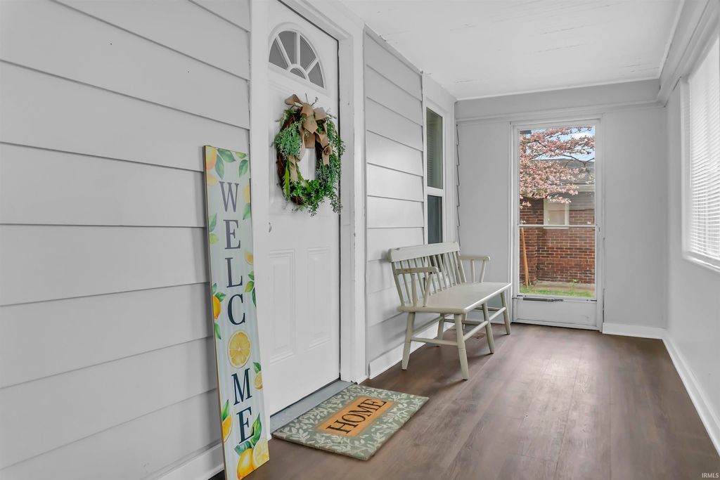 Photo of 926 18th Street, Bedford, IN 47421 (MLS # 202612908)