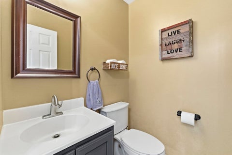Tiny photo for 55209 Birchfield Court, Osceola, IN 46561 (MLS # 202634181)