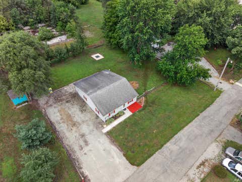 Tiny photo for 116 Monroe Avenue, Peru, IN 46970 (MLS # 202630352)
