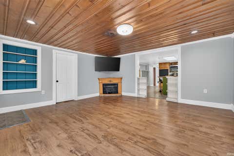 Tiny photo for 116 Monroe Avenue, Peru, IN 46970 (MLS # 202630352)