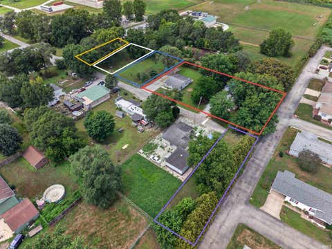 Tiny photo for 116 Monroe Avenue, Peru, IN 46970 (MLS # 202630352)