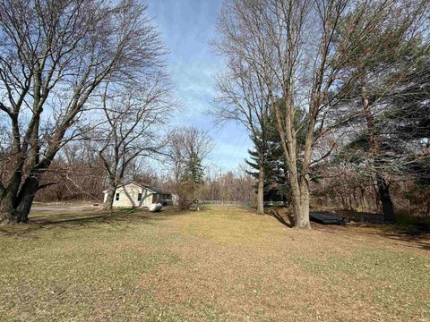 Tiny photo for 6492 W Olson Road, Rochester, IN 46975 (MLS # 202603128)