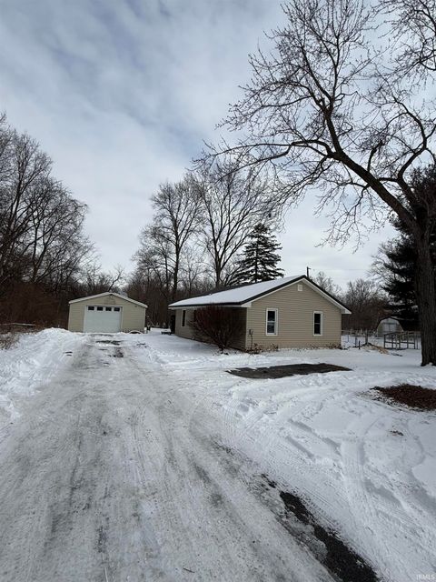 Photo of 6492 W Olson Road, Rochester, IN 46975 (MLS # 202603128)