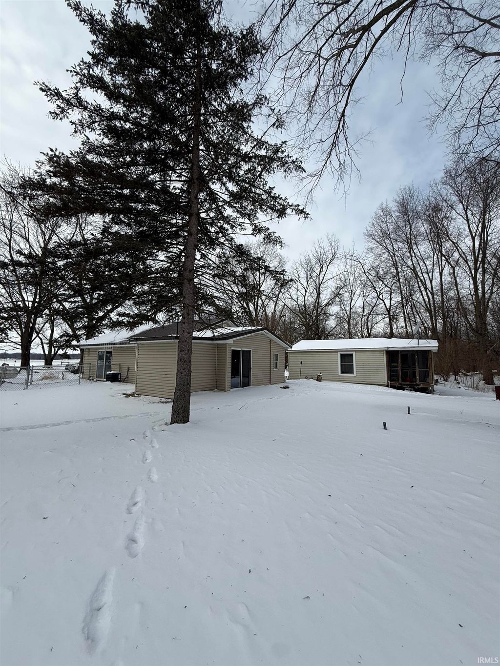 Photo of 6492 W Olson Road, Rochester, IN 46975 (MLS # 202603128)