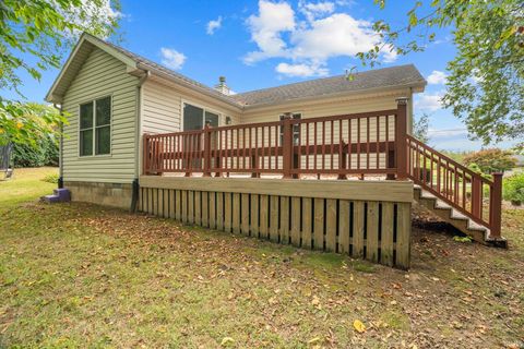 Tiny photo for 1650 N Royal Oaks Drive, Monticello, IN 47960 (MLS # 202538844)