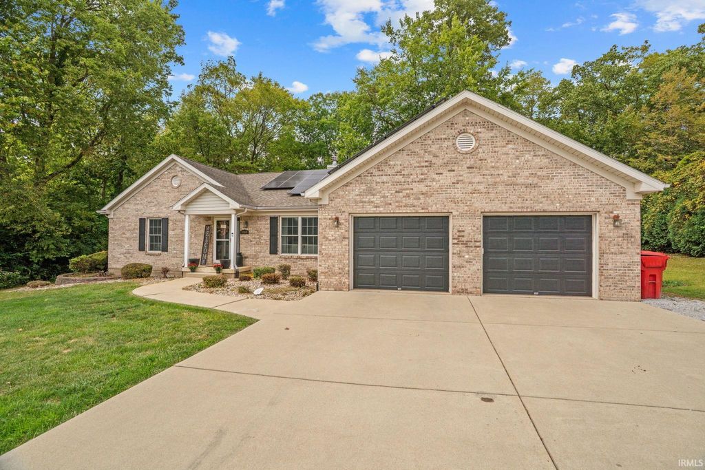 Photo of 1650 N Royal Oaks Drive, Monticello, IN 47960 (MLS # 202538844)