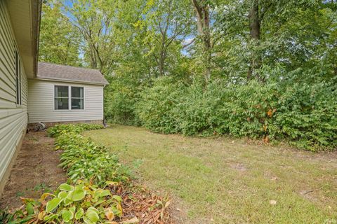 Tiny photo for 1650 N Royal Oaks Drive, Monticello, IN 47960 (MLS # 202538844)