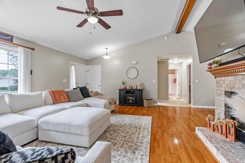 Tiny photo for 1650 N Royal Oaks Drive, Monticello, IN 47960 (MLS # 202538844)