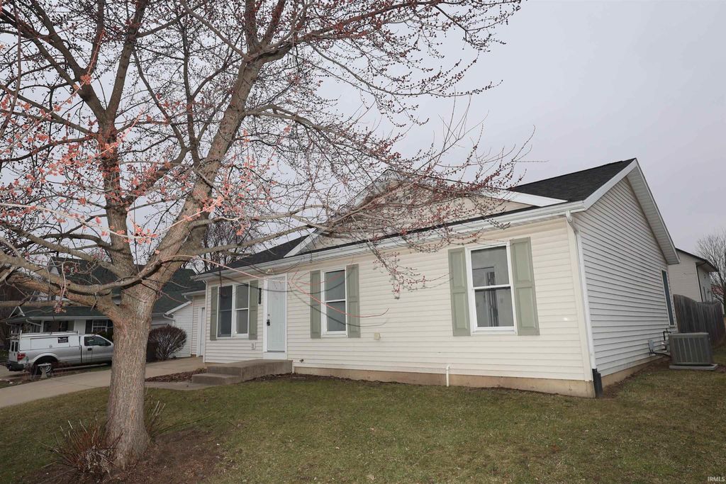 Photo of 511 Van Gilst Drive, Goshen, IN 46528 (MLS # 202605533)