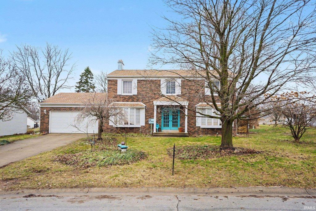 Photo of 18289 Coventry Ct Ct, South Bend, IN 46637 (MLS # 202606975)