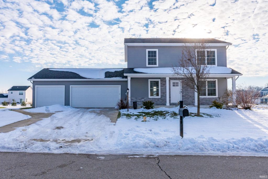 Photo of 12850 Kingfish Court, Middlebury, IN 46540 (MLS # 202549276)