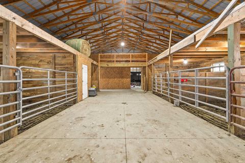 Tiny photo for 5392 County Road 60, Saint Joe, IN 46785 (MLS # 202618370)
