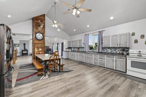 Tiny photo for 5392 County Road 60, Saint Joe, IN 46785 (MLS # 202618370)
