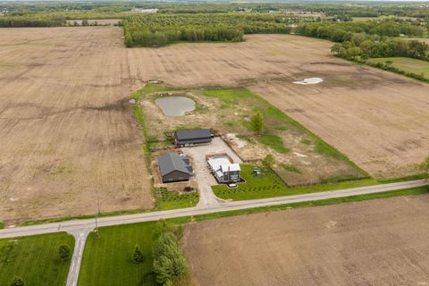 Tiny photo for 5392 County Road 60, Saint Joe, IN 46785 (MLS # 202618370)