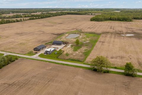 Tiny photo for 5392 County Road 60, Saint Joe, IN 46785 (MLS # 202618370)
