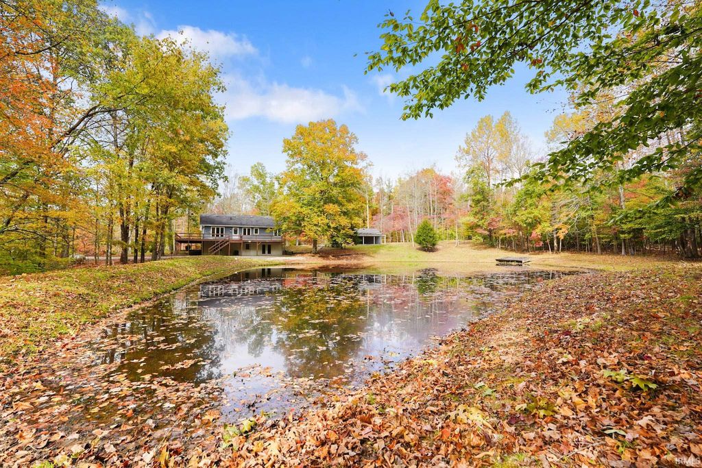 Photo of 2275 Twinlake Drive, Morgantown, IN 46160 (MLS # 202607845)