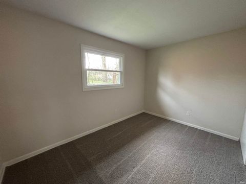Tiny photo for 4502 Winter Street, Fort Wayne, IN 46806 (MLS # 202611446)
