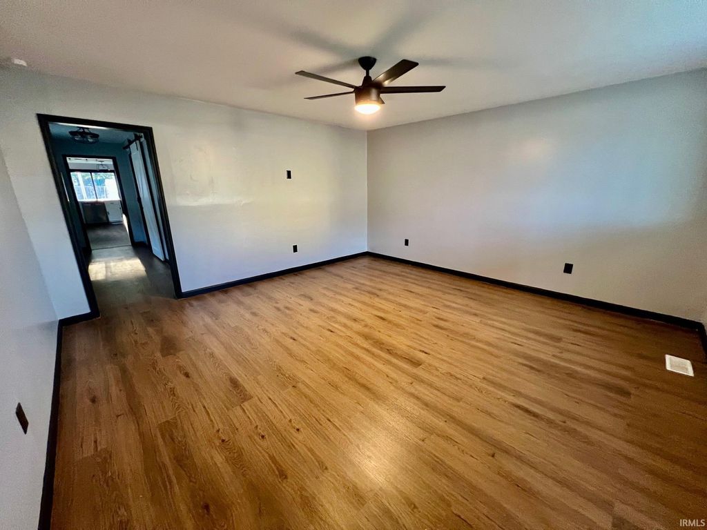 Photo of 920 Edgar Street, Evansville, IN 47710 (MLS # 202612092)