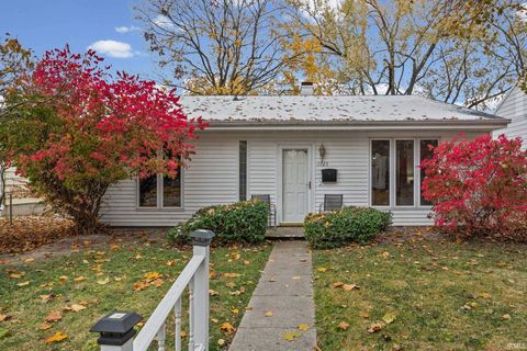 Photo of 1725 Shortridge Drive, Lafayette, IN 47905 (MLS # 202547654)