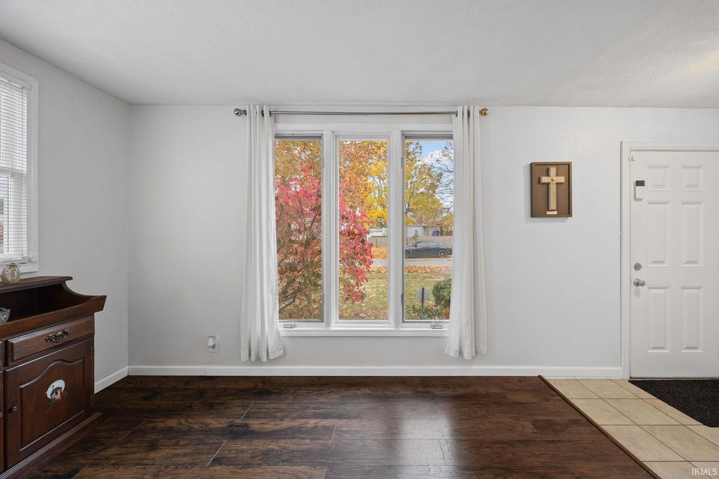 Photo of 1725 Shortridge Drive, Lafayette, IN 47905 (MLS # 202547654)