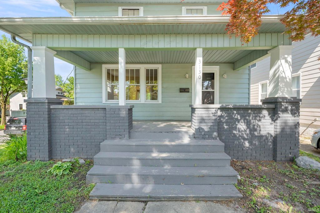 Photo of 3130 Webster Street, Fort Wayne, IN 46807 (MLS # 202606875)